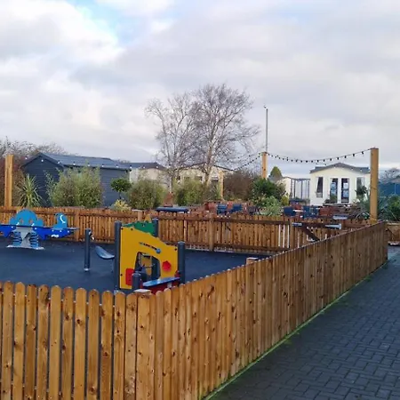 Port Caravan Near Bowness On Solway ホリデーパーク カーライル