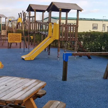 Port Caravan Near Bowness On Solway ホリデーパーク カーライル